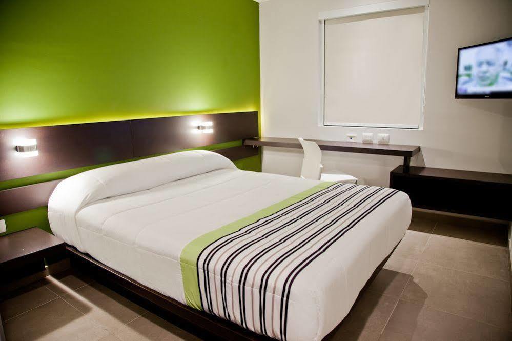 City Express Junior By Marriott Puebla Angelopolis Екстер'єр фото